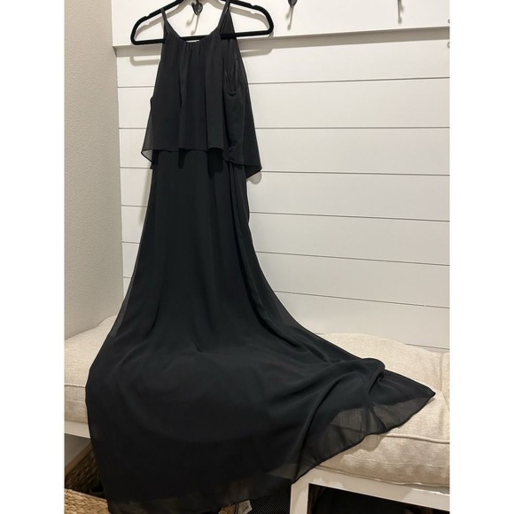 Evening Gown Formal Black David's Bridal Sz 6 Flowy Elegant Holiday Drapes Flow